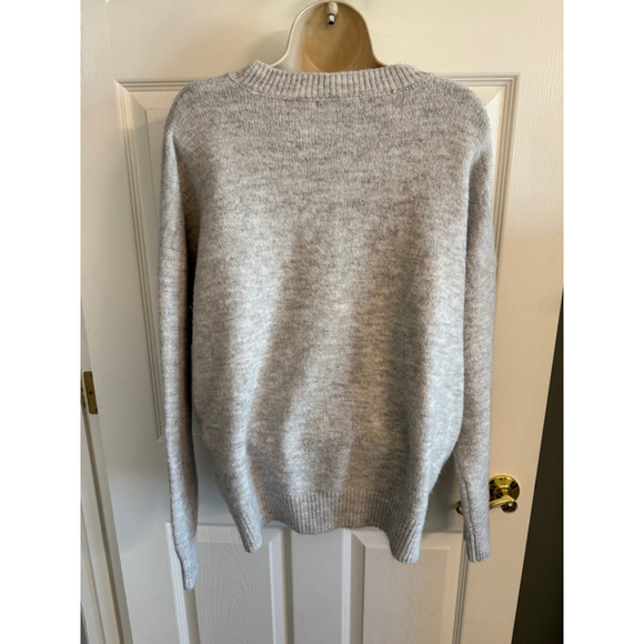 Forever 21 oversized drop shoulder gray cherry sweater size medium - Picture 2 of 9